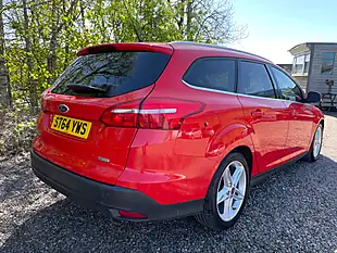Used 2015 Ford Focus Zetec Red - Interior and Exterior details 3