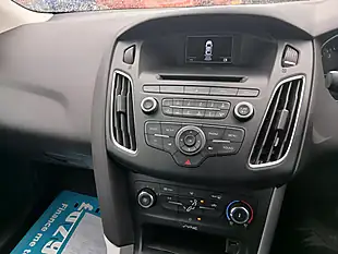 Used 2015 Ford Focus Zetec Red - Interior and Exterior details 12