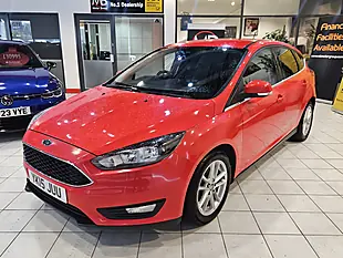 Used 2015 Ford Focus Zetec Red - Interior and Exterior details 3