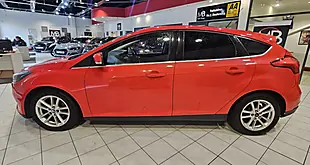 Used 2015 Ford Focus Zetec Red - Interior and Exterior details 4