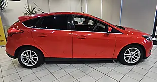 Used 2015 Ford Focus Zetec Red - Interior and Exterior details 9