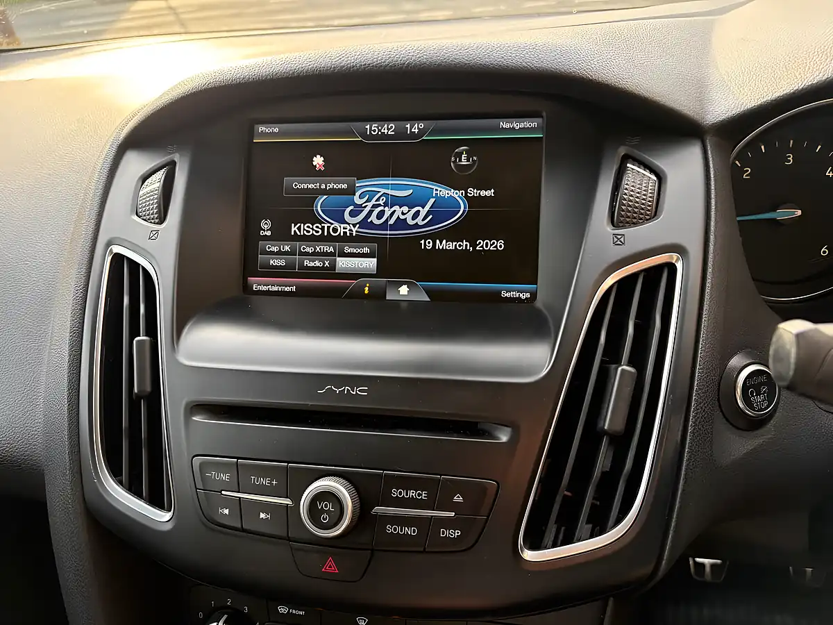 Used 2015 Ford Focus Zetec S Black - Interior and Exterior details 14