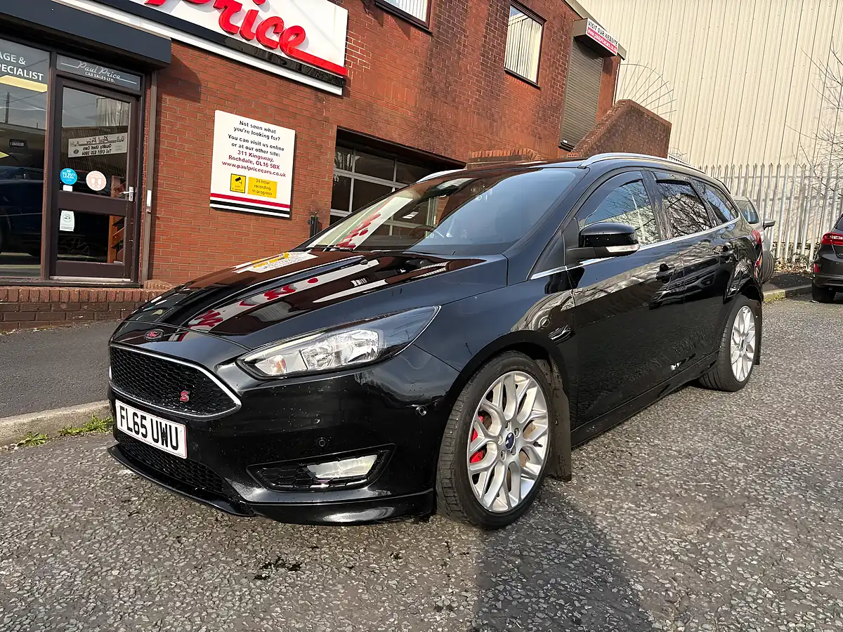 Used 2015 Ford Focus Zetec S Black - Interior and Exterior details 7