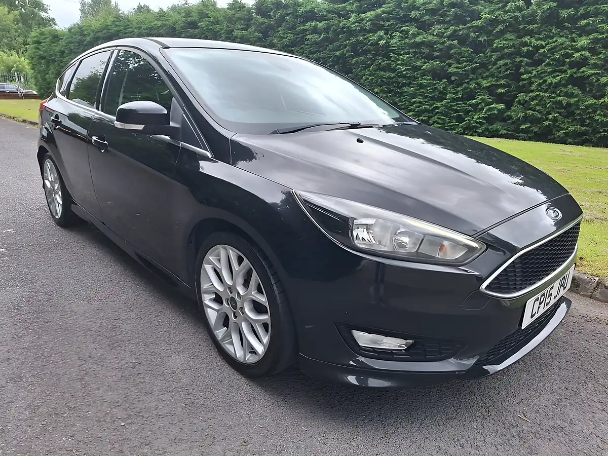 Used 2015 Ford Focus Zetec S Black - Front View