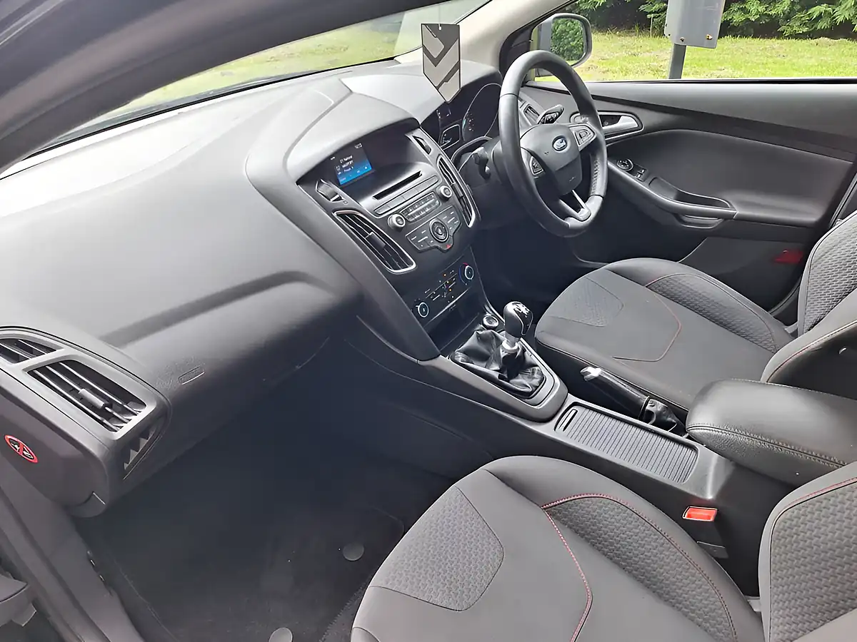 Used 2015 Ford Focus Zetec S Black - Interior and Exterior details 13