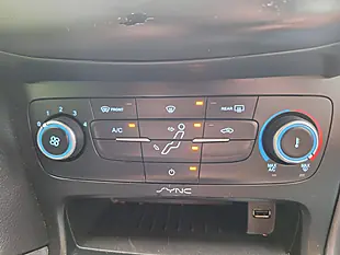 Used 2015 Ford Focus Zetec S Black - Interior and Exterior details 14
