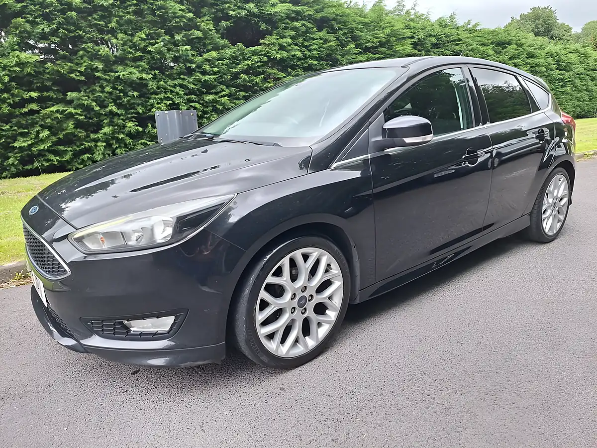 Used 2015 Ford Focus Zetec S Black - Interior and Exterior details 3