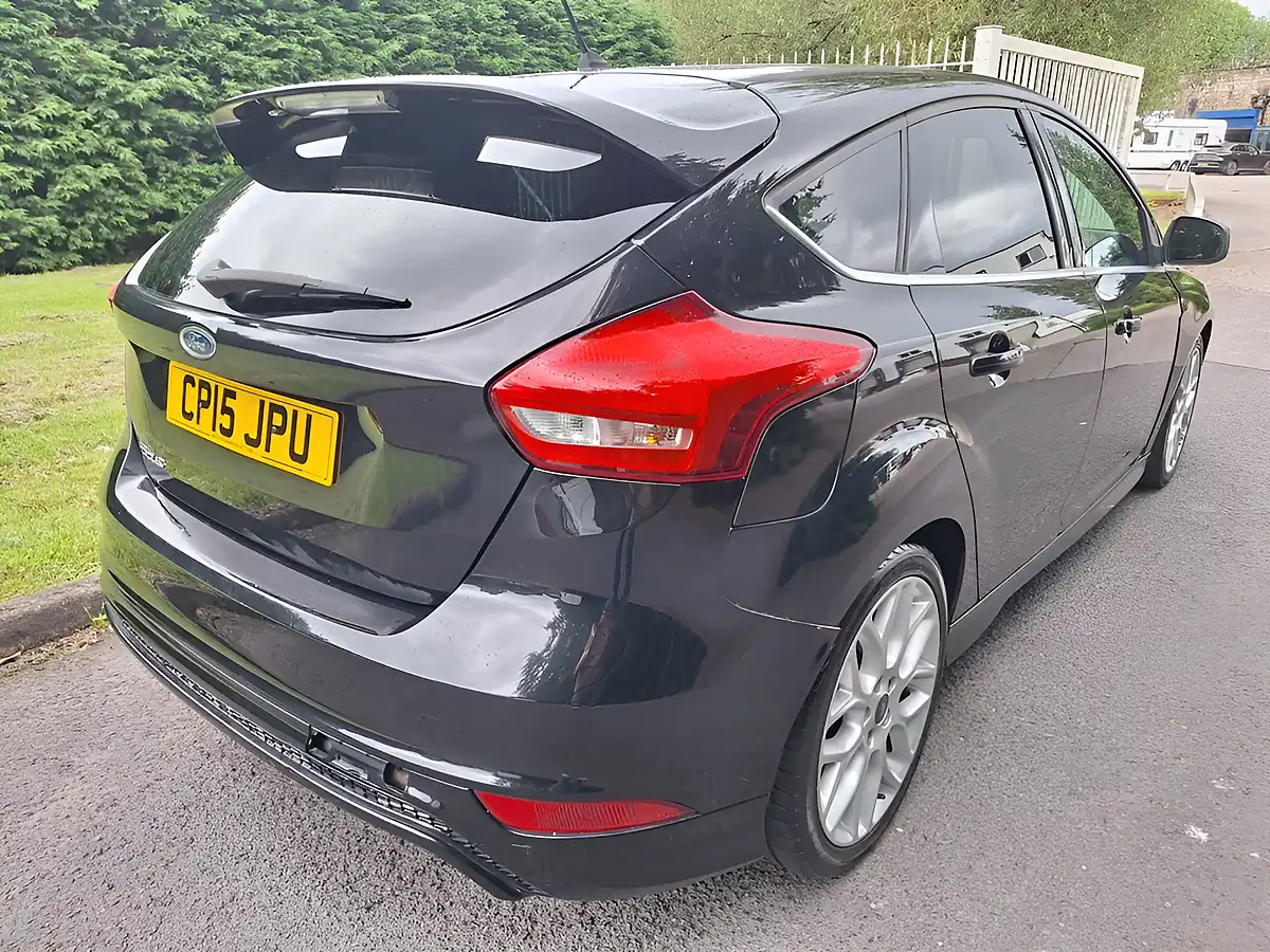 Used 2015 Ford Focus Zetec S Black - Interior and Exterior details 7