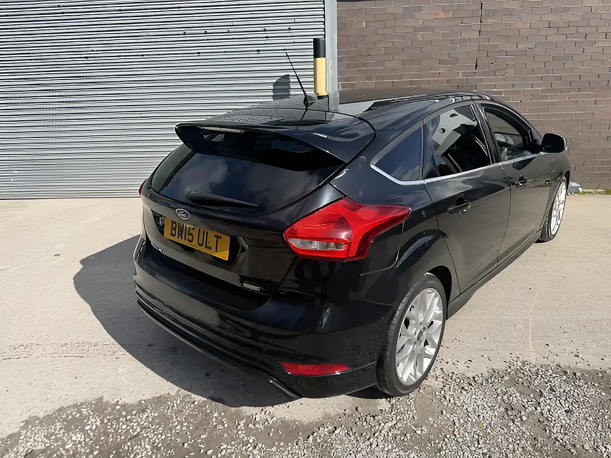 Used 2015 Ford Focus Zetec S Black - Interior and Exterior details 11