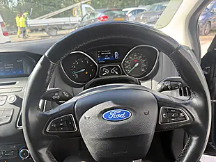 Used 2015 Ford Focus Zetec S Black - Interior and Exterior details 16