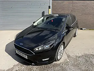 Used 2015 Ford Focus Zetec S Black - Interior and Exterior details 5
