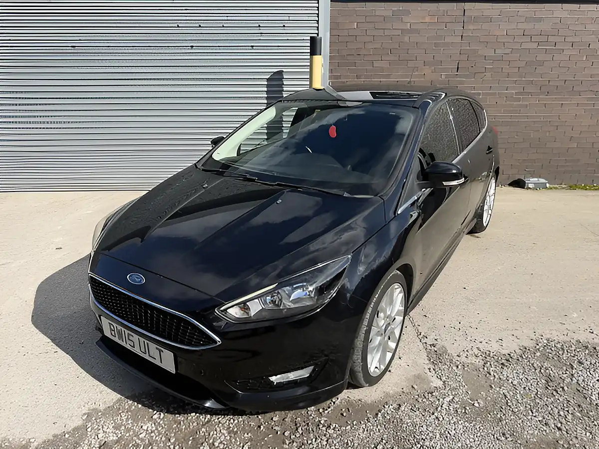 Used 2015 Ford Focus Zetec S Black - Interior and Exterior details 5