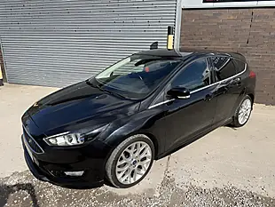 Used 2015 Ford Focus Zetec S Black - Interior and Exterior details 6