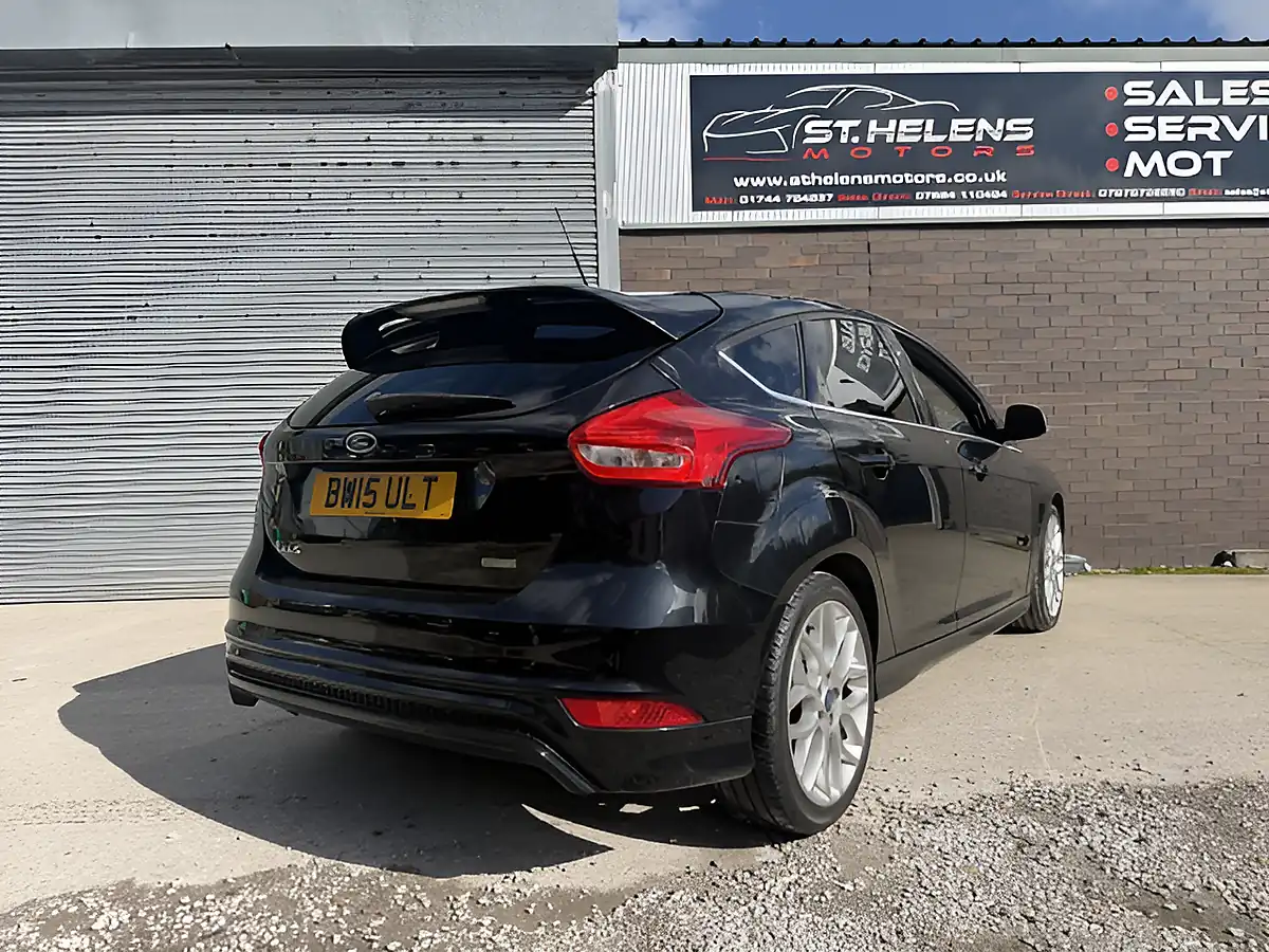Used 2015 Ford Focus Zetec S Black - Interior and Exterior details 9