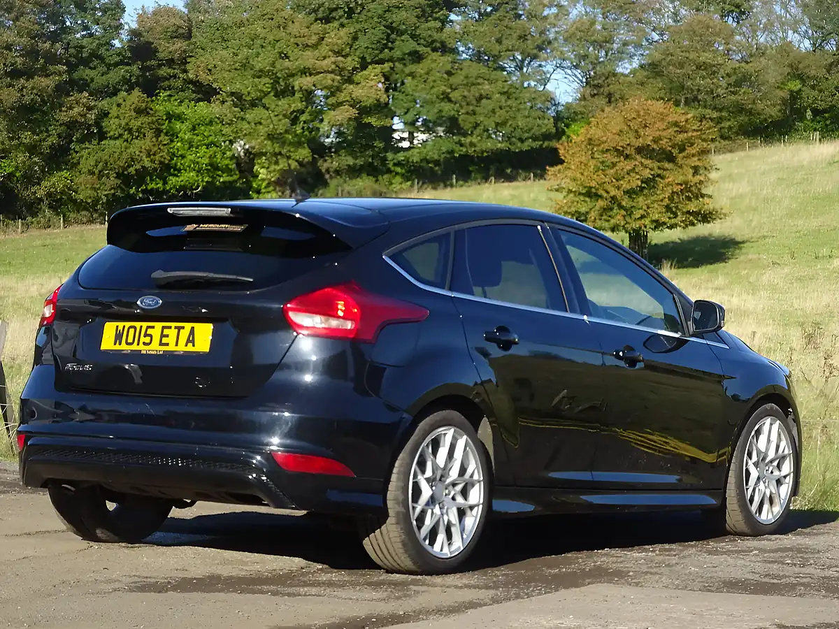 Used 2015 Ford Focus Zetec S Black - Interior and Exterior details 12