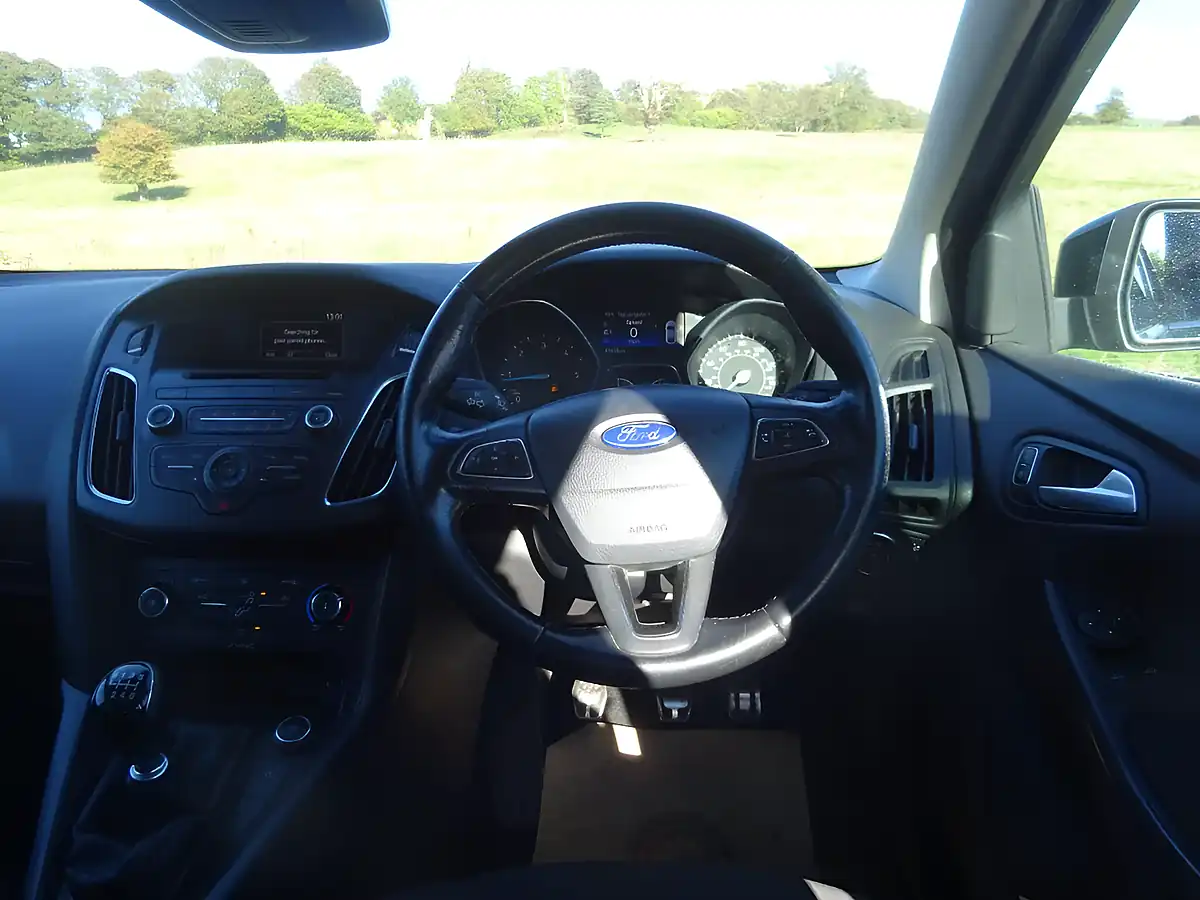 Used 2015 Ford Focus Zetec S Black - Interior and Exterior details 20