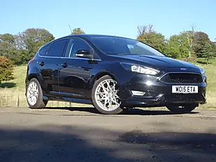 Used 2015 Ford Focus Zetec S Black - Interior and Exterior details 5