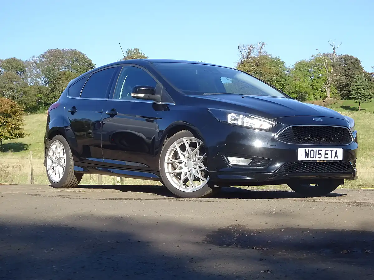 Used 2015 Ford Focus Zetec S Black - Interior and Exterior details 5