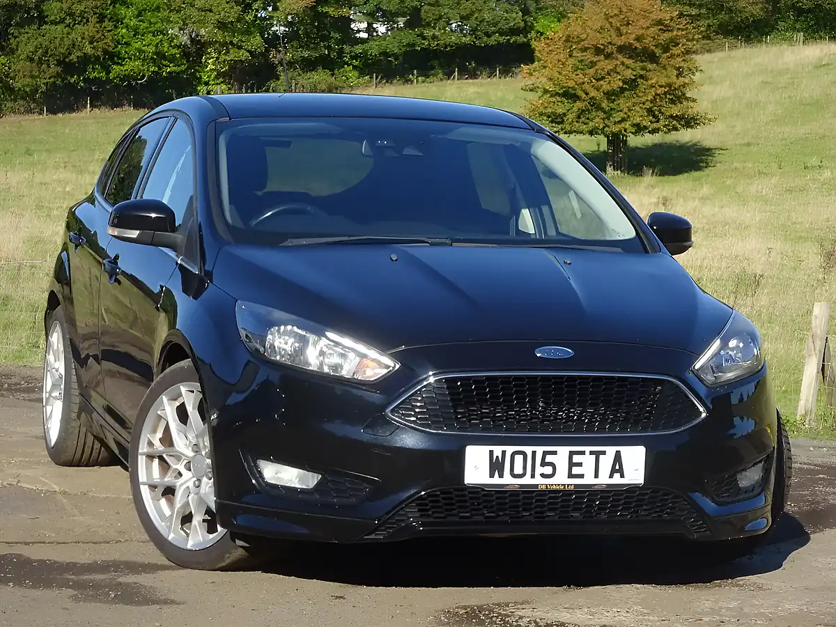 Used 2015 Ford Focus Zetec S Black - Interior and Exterior details 7