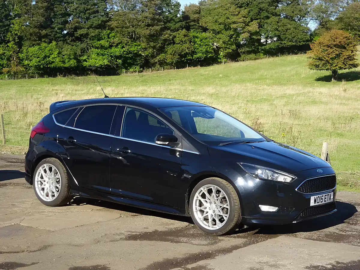 Used 2015 Ford Focus Zetec S Black - Interior and Exterior details 8