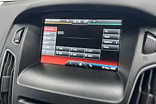 Used 2015 Ford Focus Zetec S Blue - Interior and Exterior details 19