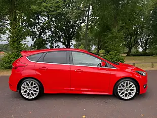 Used 2015 Ford Focus Zetec S Red - Interior and Exterior details 2