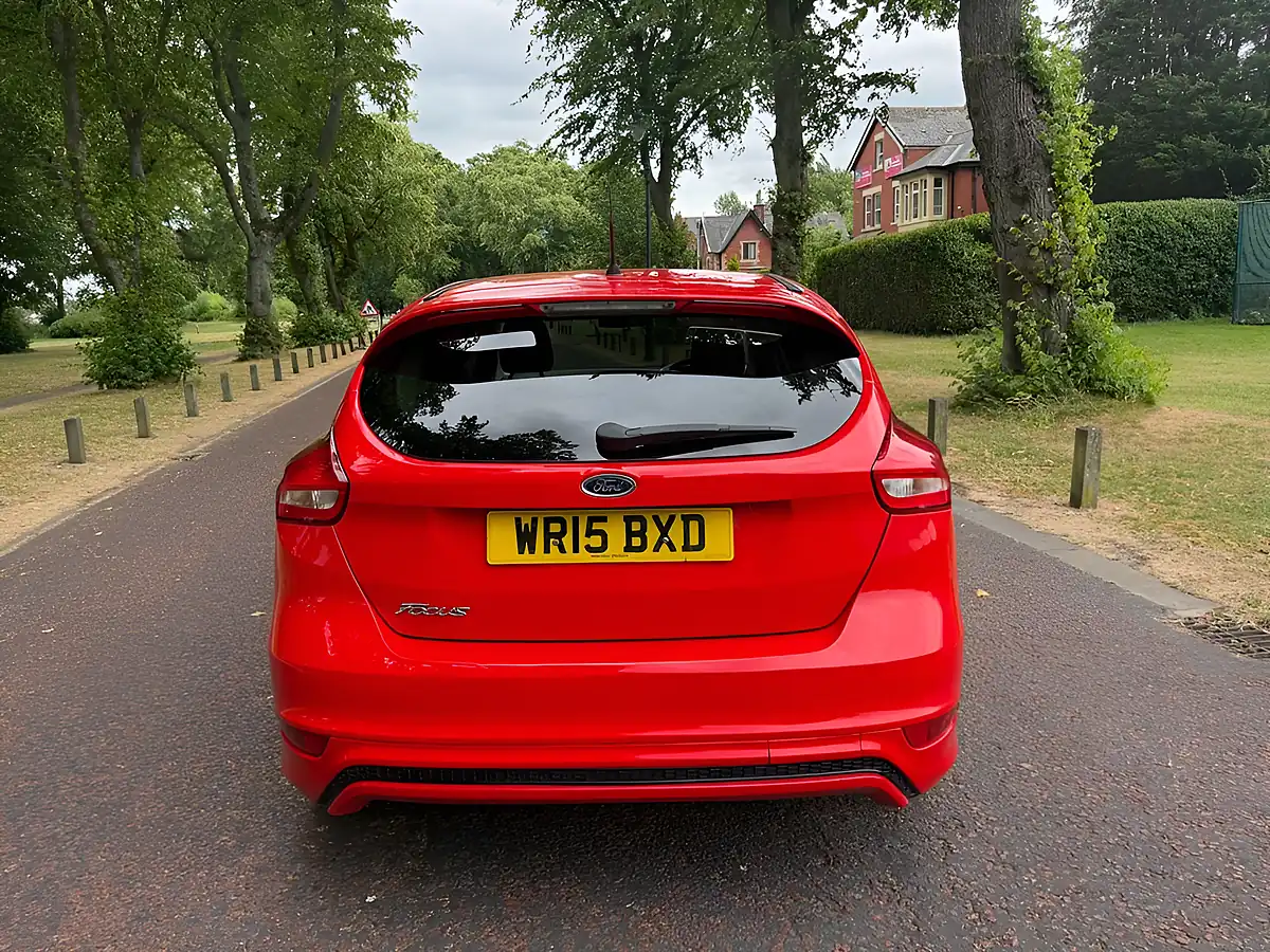 Used 2015 Ford Focus Zetec S Red - Interior and Exterior details 4