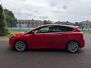 Used 2015 Ford Focus Zetec S Red - Interior and Exterior details 6