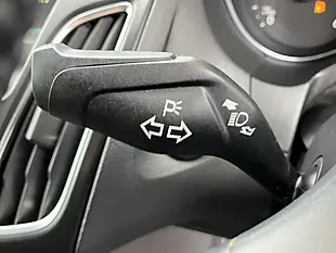 Used 2015 Ford Focus Zetec S Red - Interior and Exterior details 13