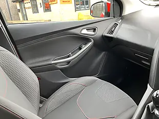 Used 2015 Ford Focus Zetec S Red - Interior and Exterior details 15