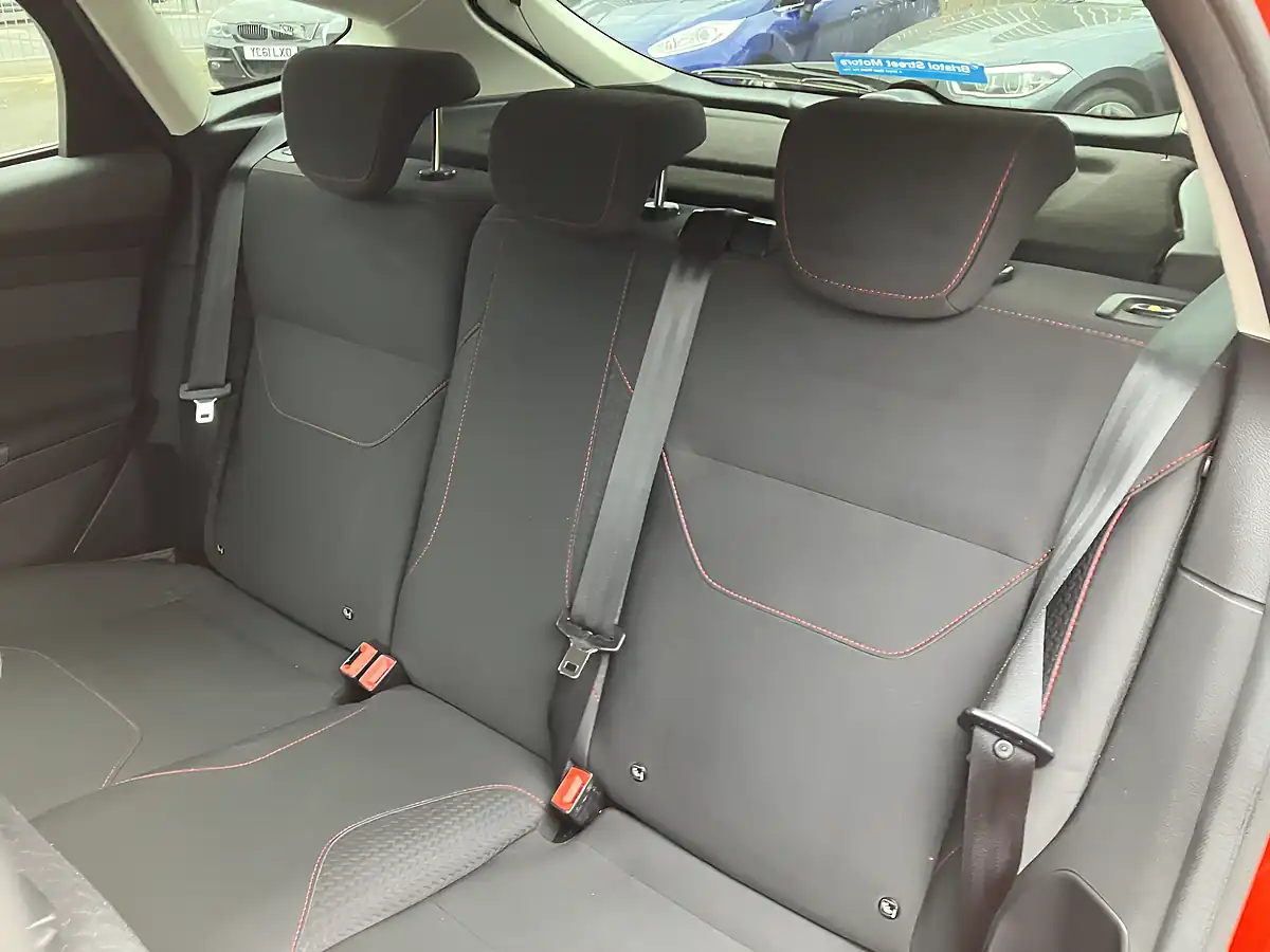 Used 2015 Ford Focus Zetec S Red - Interior and Exterior details 18