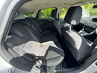Used 2015 Ford Focus Zetec Silver - Interior and Exterior details 11