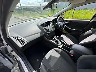 Used 2015 Ford Focus Zetec Silver - Interior and Exterior details 12