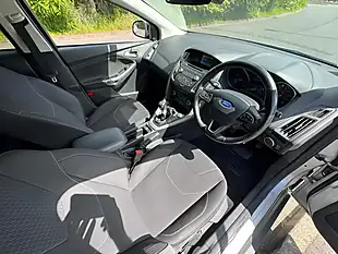 Used 2015 Ford Focus Zetec Silver - Interior and Exterior details 15