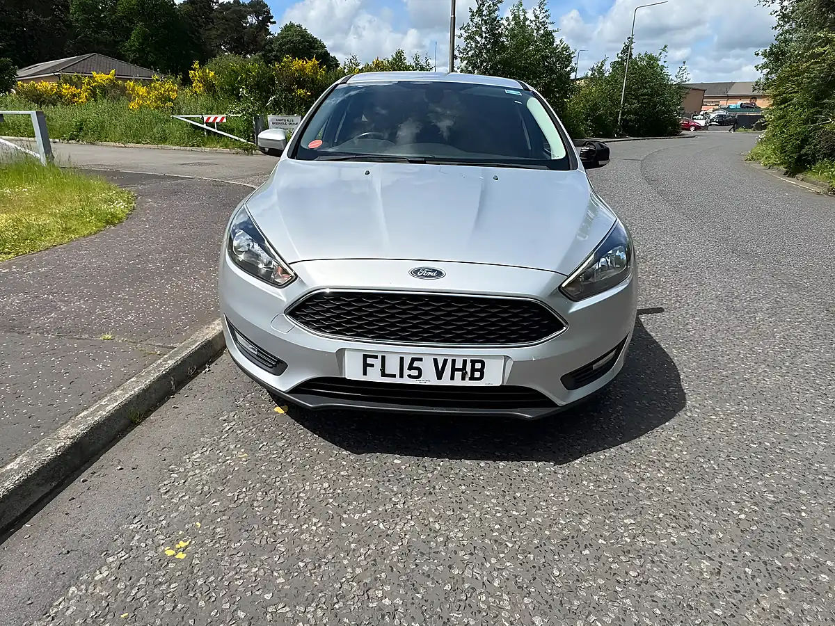 Used 2015 Ford Focus Zetec Silver - Interior and Exterior details 2