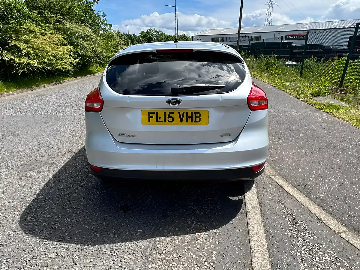 Used 2015 Ford Focus Zetec Silver - Interior and Exterior details 7