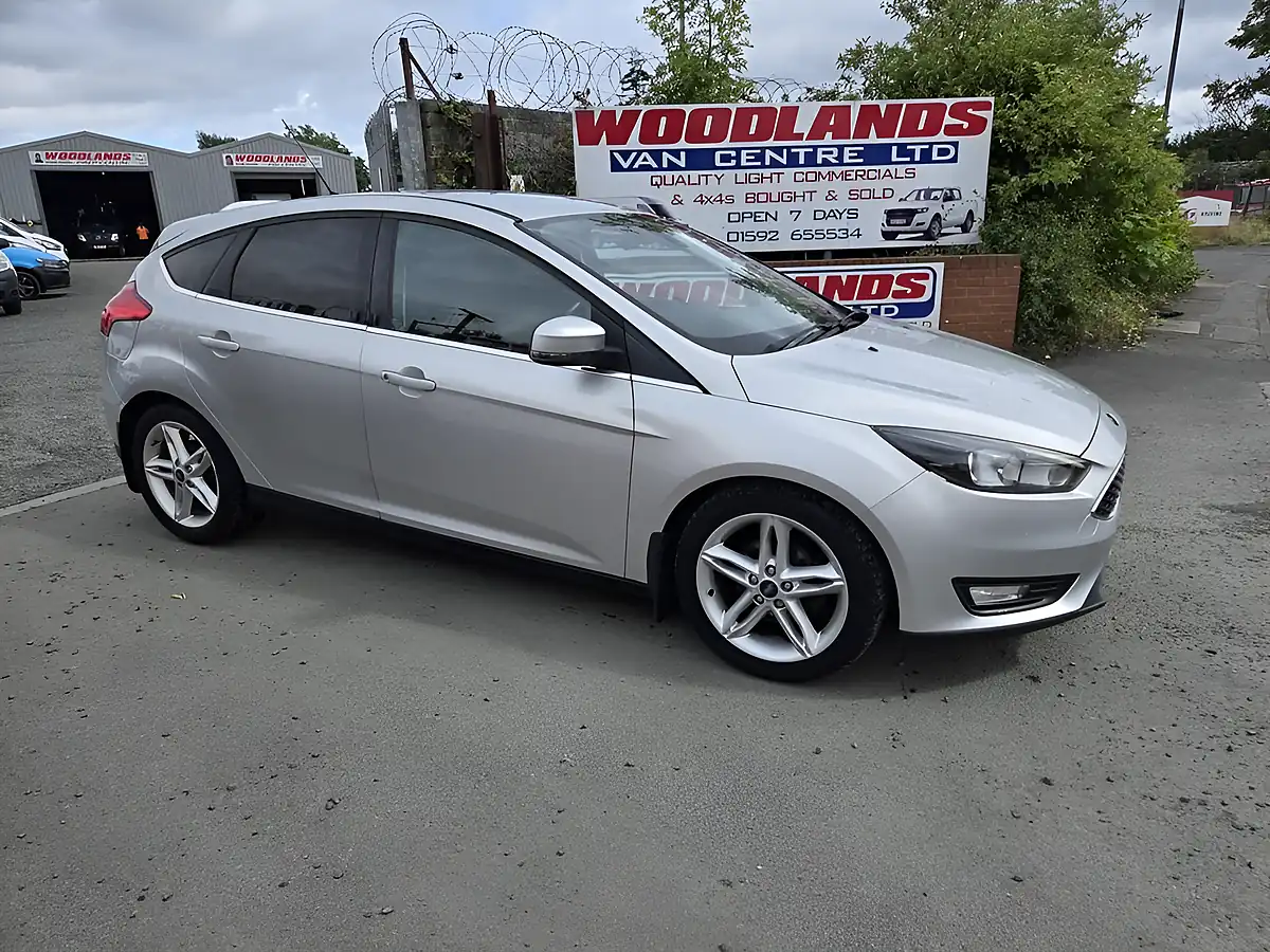 Used 2015 Ford Focus Zetec Silver - Interior and Exterior details 2