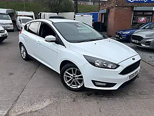 Used 2015 Ford Focus Zetec White - Interior and Exterior details 3