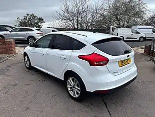 Used 2015 Ford Focus Zetec White - Interior and Exterior details 7