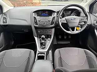 Used 2015 Ford Focus Zetec White - Interior and Exterior details 8