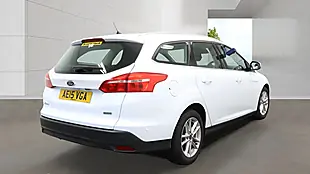 Used 2015 Ford Focus Zetec White - Interior and Exterior details 4