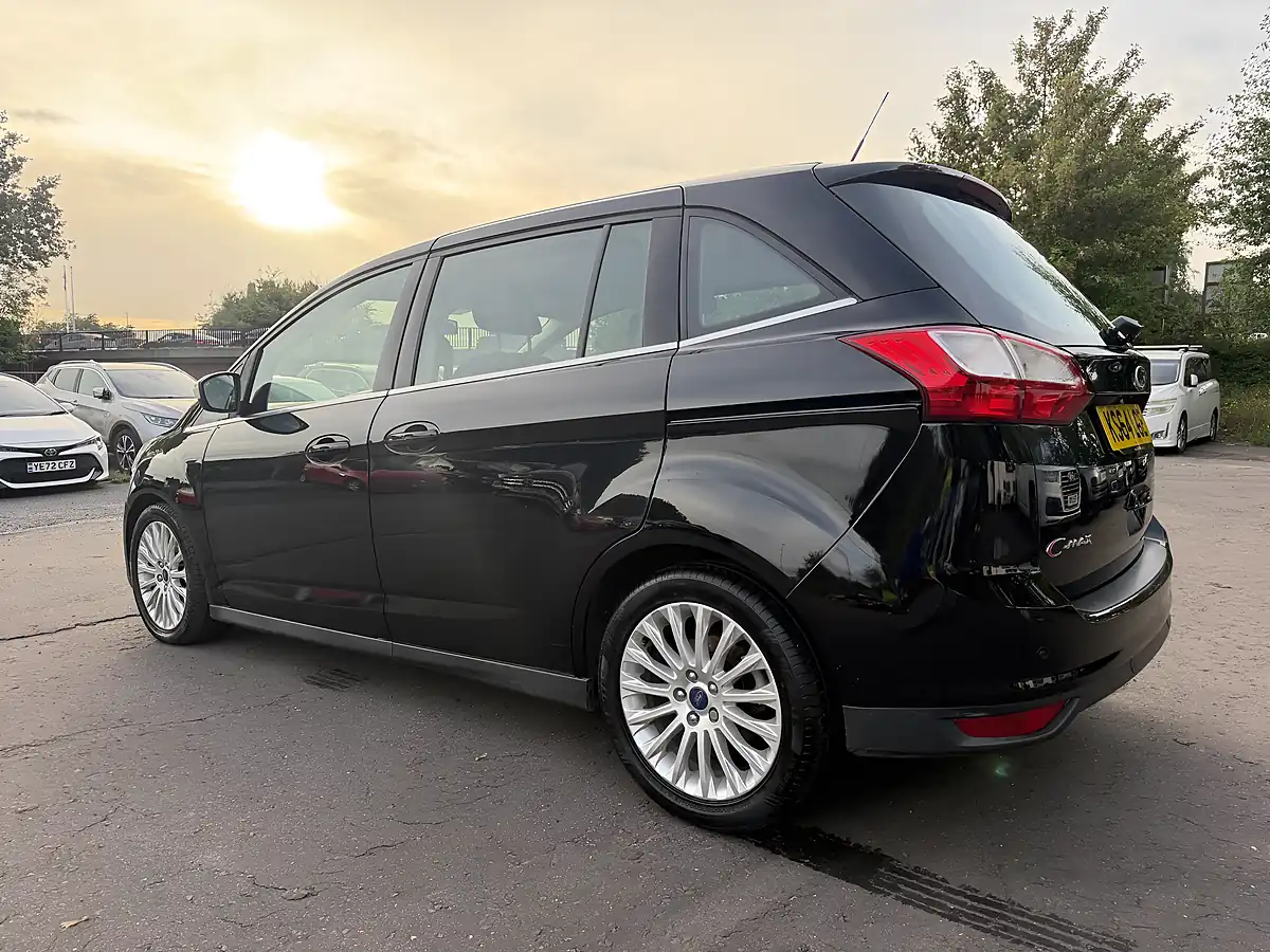 Used 2015 Ford Grand C-Max Titanium Black - Interior and Exterior details 5