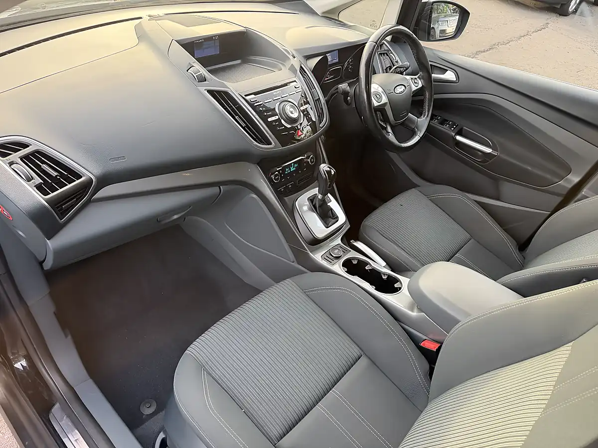 Used 2015 Ford Grand C-Max Titanium Black - Interior and Exterior details 9
