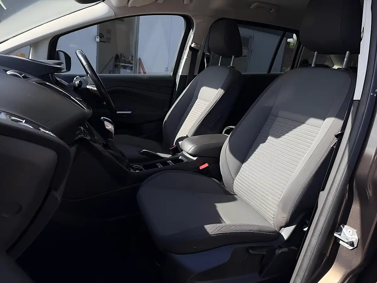Used 2015 Ford Grand C-Max Titanium Brown - Interior and Exterior details 11