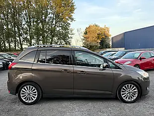 Used 2015 Ford Grand C-Max Titanium Brown - Interior and Exterior details 9