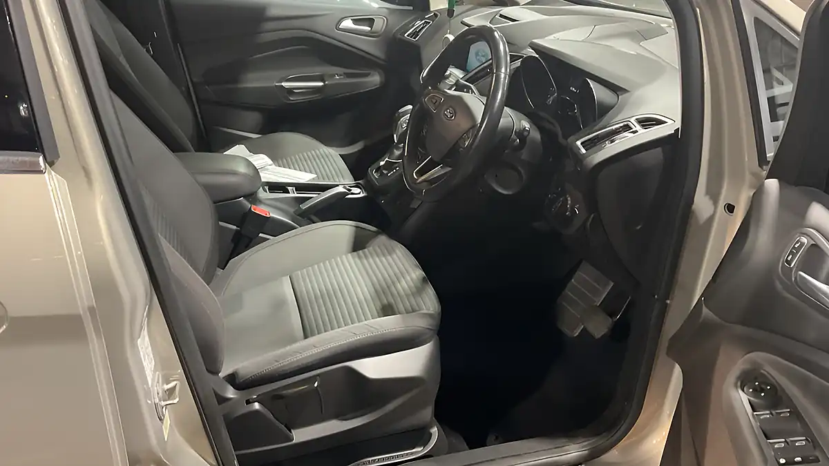 Used 2015 Ford Grand C-Max Titanium Silver - Interior and Exterior details 11