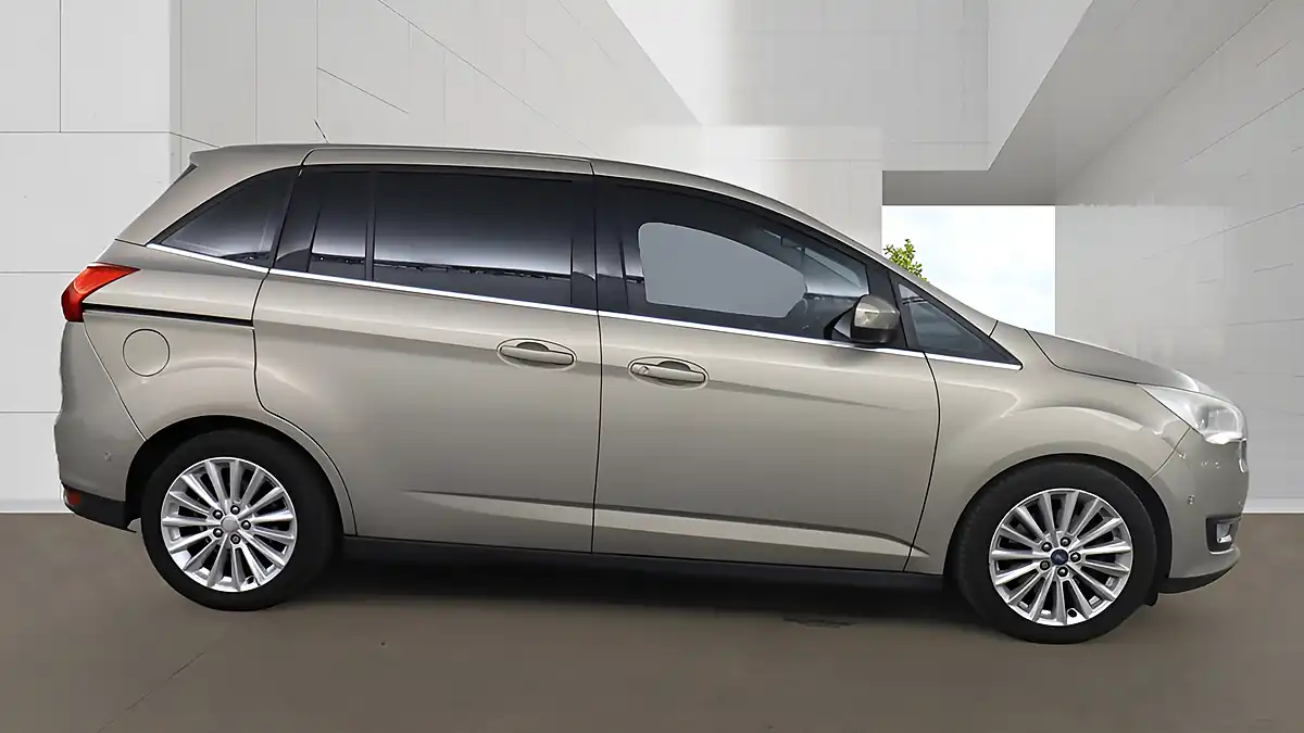 Used 2015 Ford Grand C-Max Titanium Silver - Interior and Exterior details 5