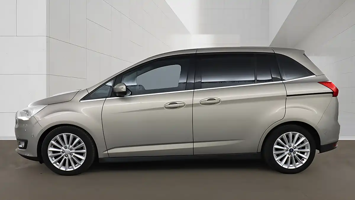 Used 2015 Ford Grand C-Max Titanium Silver - Interior and Exterior details 6