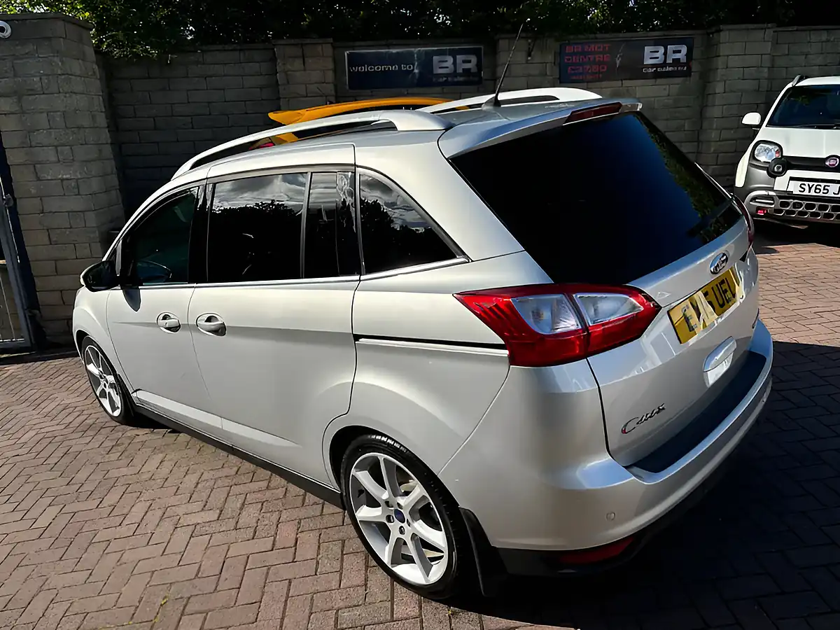 Used 2015 Ford Grand C-Max Titanium X Silver - Interior and Exterior details 7