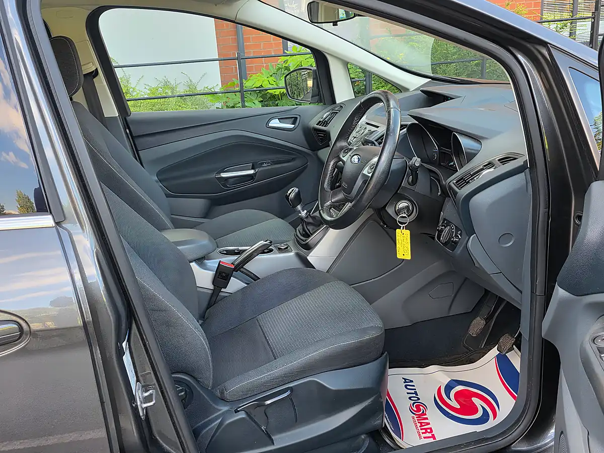 Used 2015 Ford Grand C-Max Zetec Grey - Interior and Exterior details 13